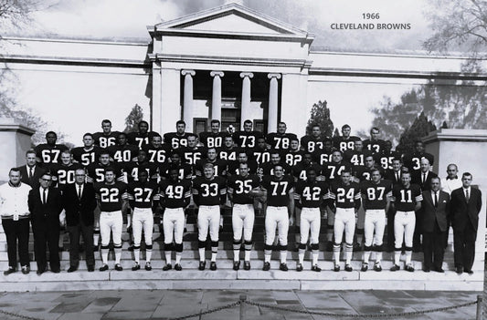 1966 Cleveland Browns Team Photo Football Picture Nfl Bw 300 Piece Jigsaw Puzzle