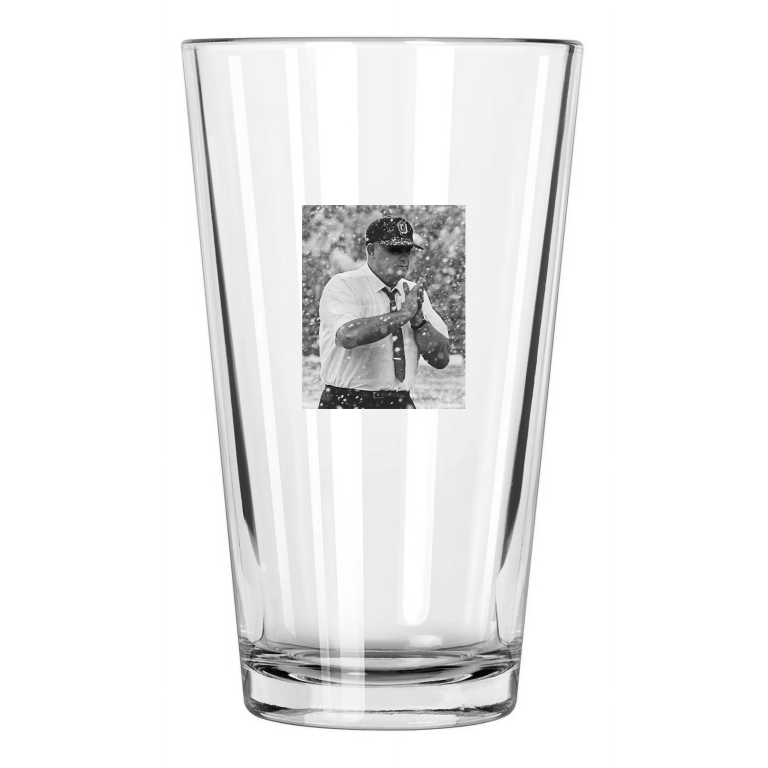 1967 Ohio State Buckeyes Woody Hayes Snow Football Game Pint Beer Drinking Glass