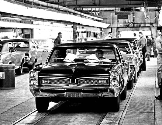 1967 Pontiac Gto Factory Assembly American Manufacturing 300 Piece Jigsaw Puzzle
