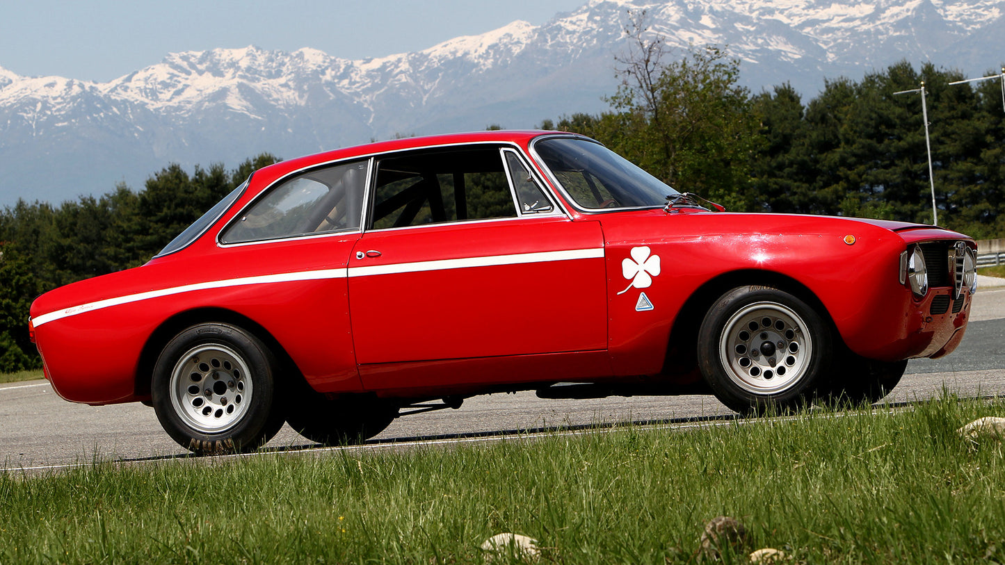 Alfa Romeo Gta Junior Hd Art Keychain