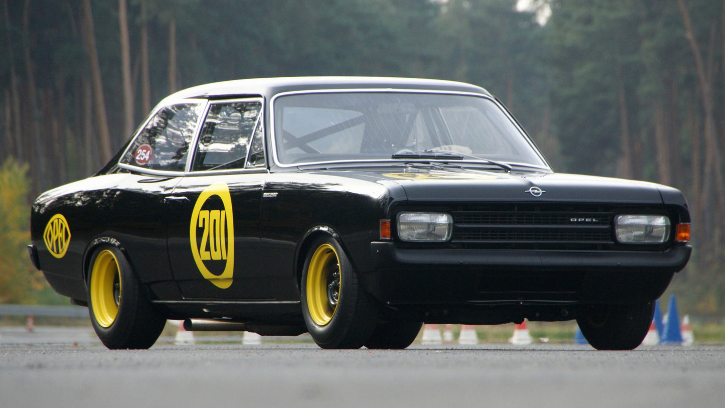 Opel Rekord Schwarze Witwe Hd Art Keychain