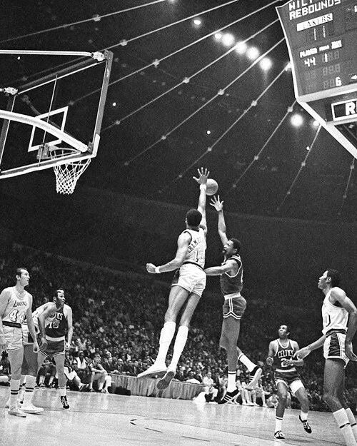 1968 Bill Russell And Wilt Chamberlain Magnet Magnet Celtics At Lakers Print