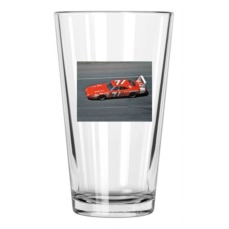 1970 Nascar Bobby Isaac Daytona 500 Dodge Supercharger 2 Pint Beer Glass