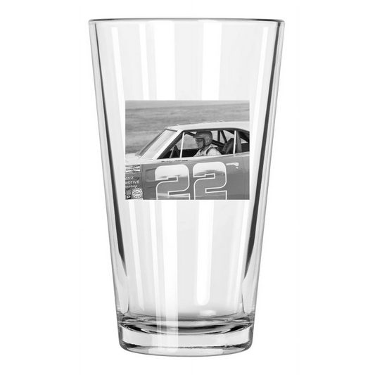1970 Nascar Driver Robert 'Bobby' Allison Stock Car 2 Pint Beer Drinking Glass
