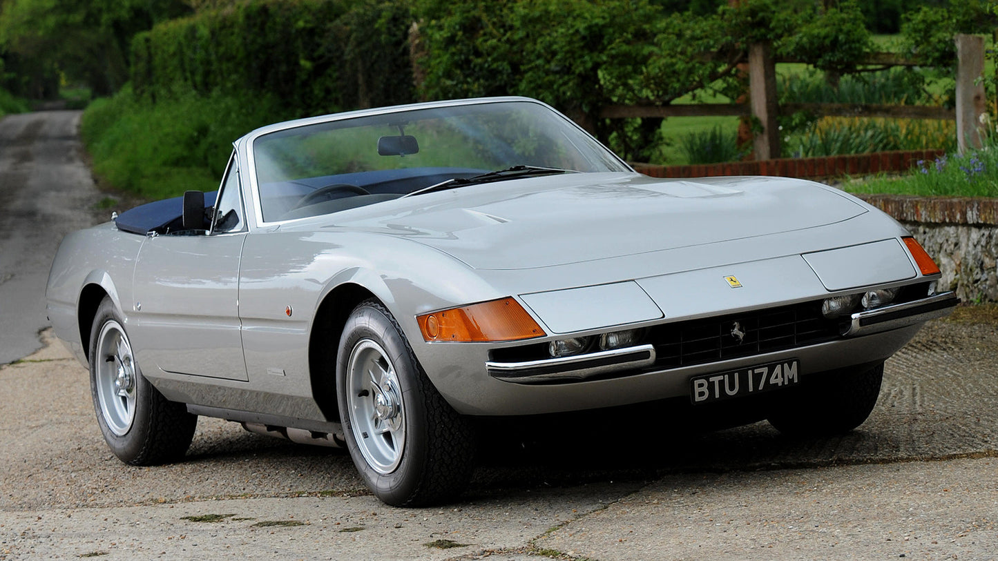 Ferrari Gts Daytona Uk Hd Art Keychain