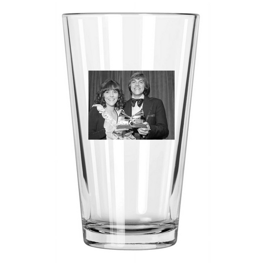 1971 Duo Singers The Carpenters Photo Karen And Richard Pint Beer Drinking Glass