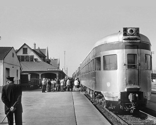 1971 Southern Pacific Railroad Bakersfield Ca Train Station Picture Photo