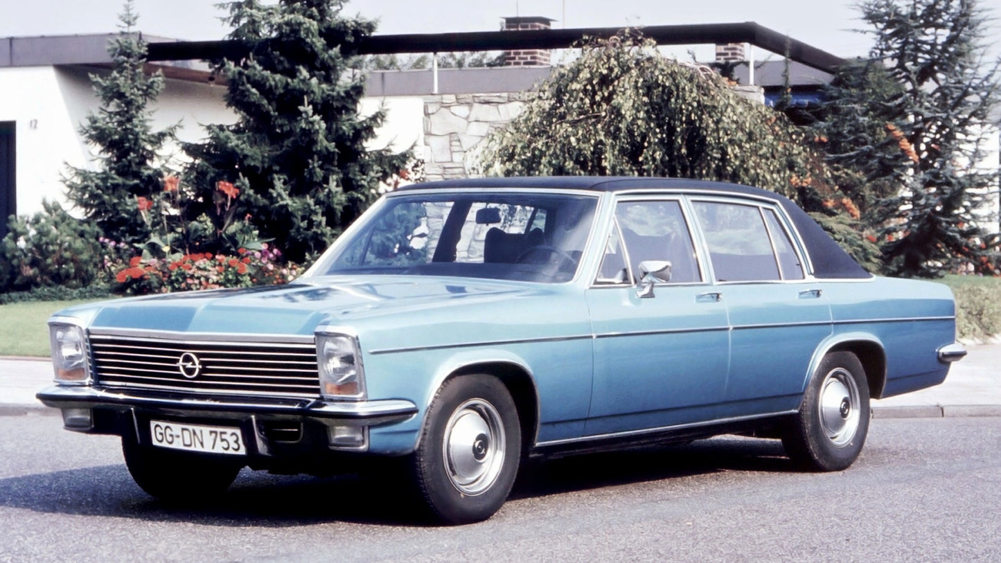 Opel Diplomat Hd (1) Art Keychain