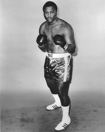 1972 American Boxer 'Smokin' Joe Frazier Glossy Photo Pose Boxing Print
