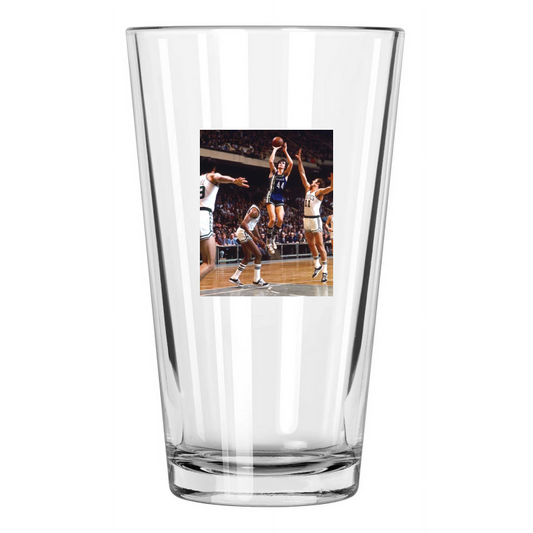 1972 Atlanta Hawks Pete Maravich 'Pistol Pete' Photo Pint Beer Drinking Glass