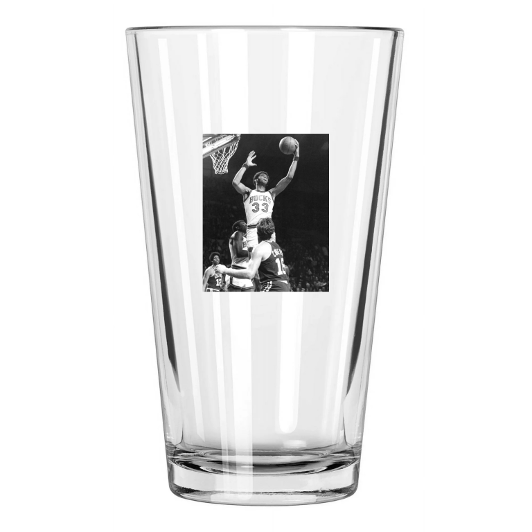 1973 Milwaukee Bucks Kareem Abdul Jabbar Lew Alcindor Pint Beer Drinking Glass