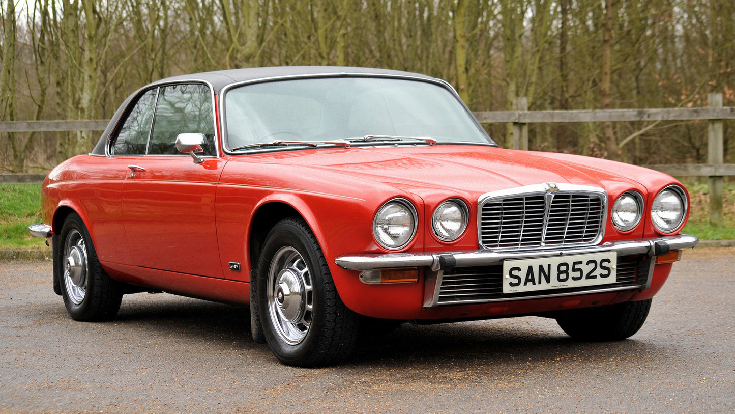 Jaguar Xj C Uk Hd Art Jigsaw Puzzle