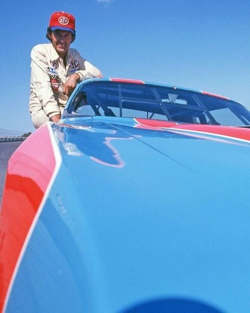 1975 Legend Driver Richard Petty Glossy Keychain Stp Plymouth Roadrunner Print