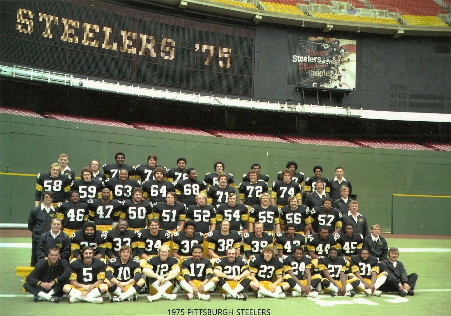 1975 Pittsburgh Steelers Team Photo Nfl Football Picture 300 Piece Jigsaw Puzzle