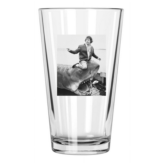 1975 Steven Spielberg Photo Thriller Film Jaws Pint Beer Drinking Glass
