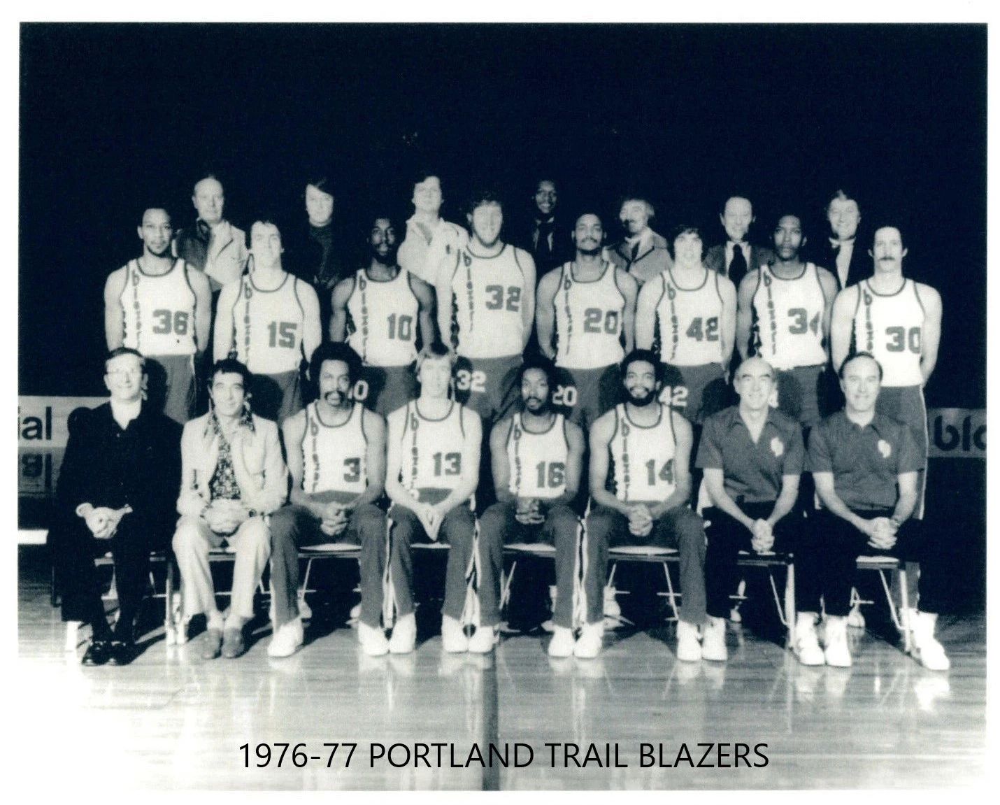77 Portland Trail Blazers Team Photo Basketball Nba 300 Piece Jigsaw Puzzle