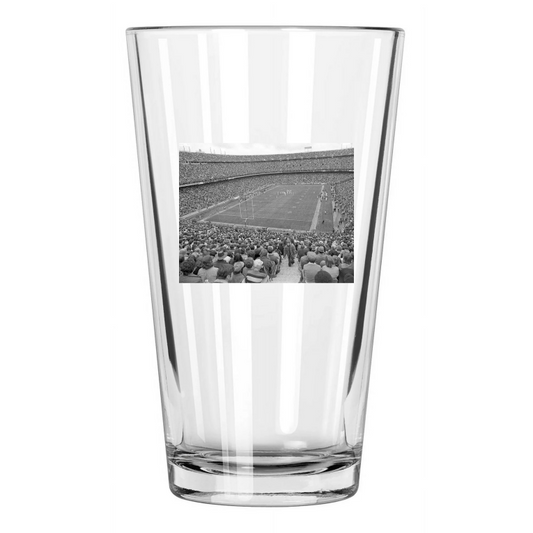 1976 Denver Broncos Mile High Stadium Photo Pint Beer Drinking Glass
