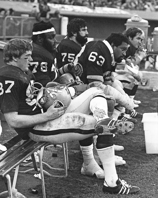 1976 Oakland Raiders Offense Glossy Magnet Dave Casper Art Shell Gene Upshaw