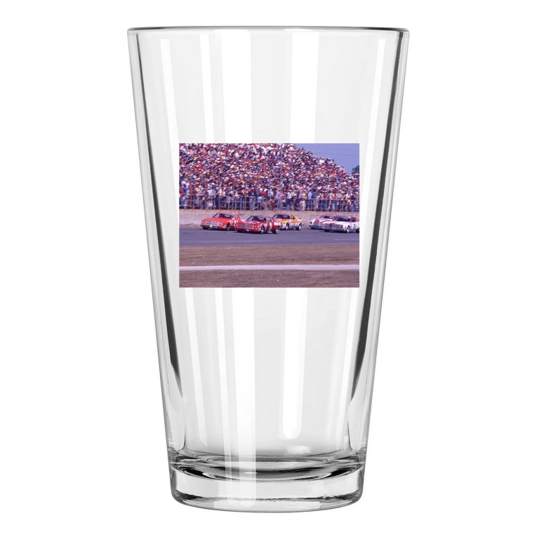1977 Daytona 500 Aj Foyt, Donnie Allison And Cale Yarborough Pint Beer Glass