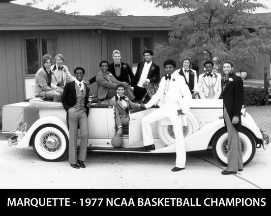 1977 Marquette Golden Eagles Team Photo Picture Basketball Ncaa Champs
