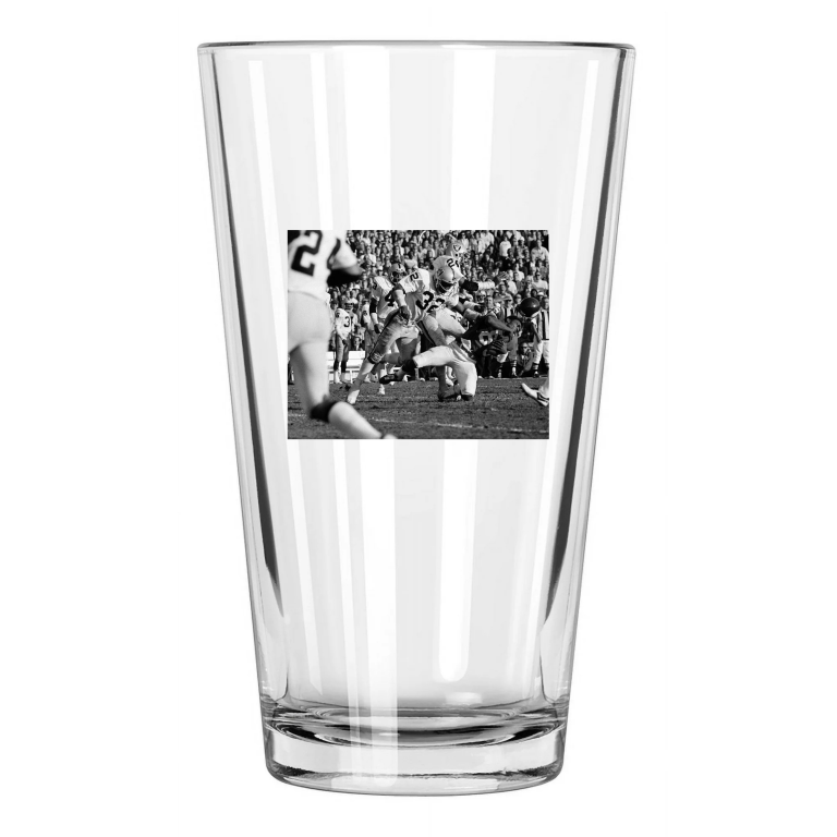1977 Oakland Raiders Jack Tatum Hits Sammy White Photo Pint Beer Drinking Glass