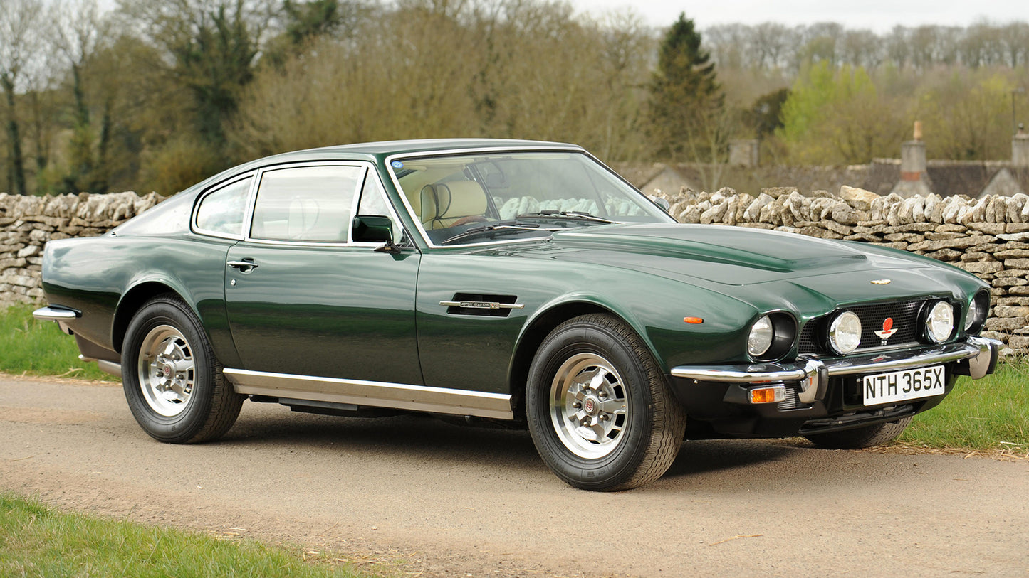 Aston Martin V8 Uk Hd Art Keychain
