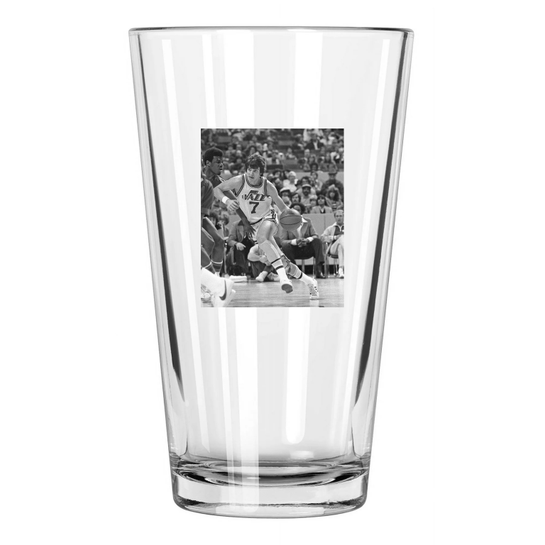 1979 New Orleans Jazz Pete Maravich Photo Pistol Pete Pint Beer Drinking Glass