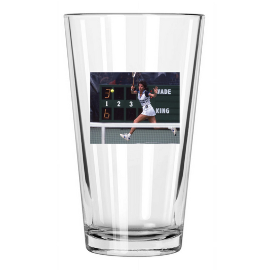 1979 Tennis Pro Virginia Wade Photo United Kingdom 2 Pint Beer Drinking Glass