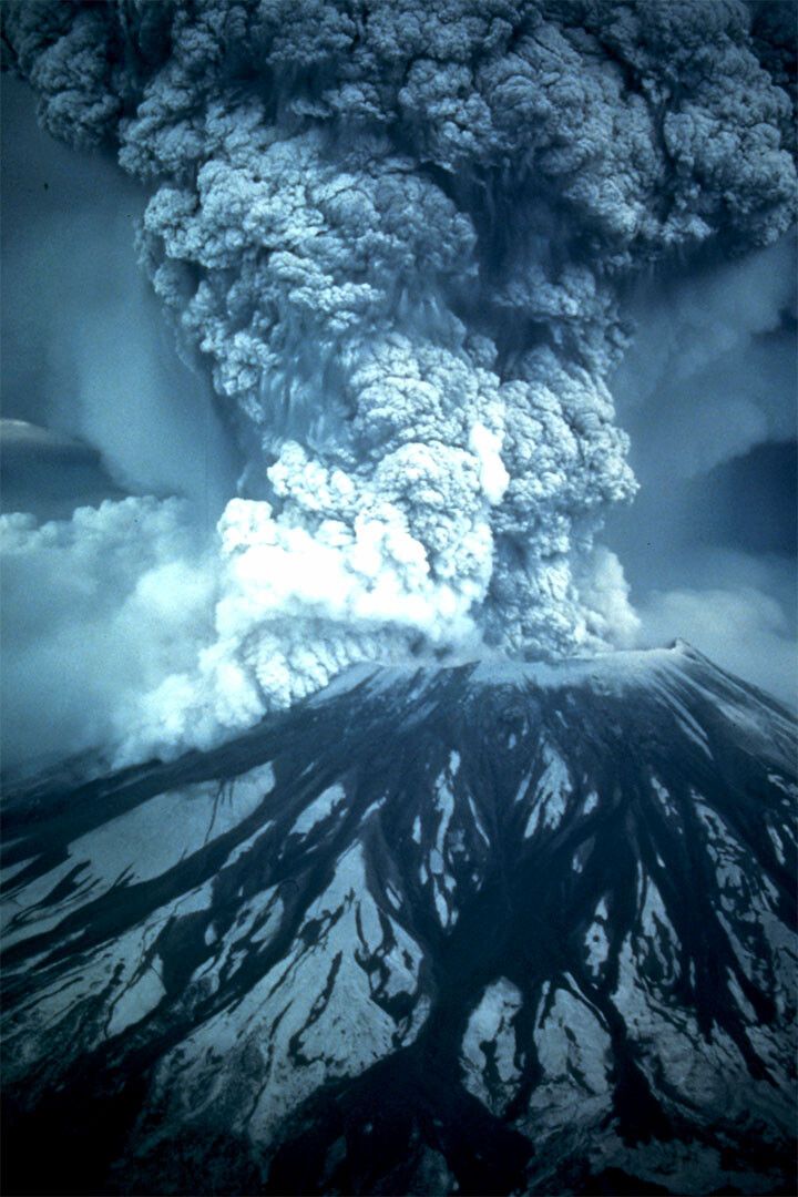 1980 Eruption Of Mount St Helens Painting Keychain
