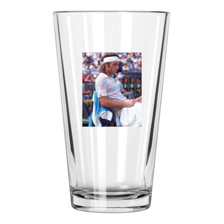 1980 Tennis Pro Guillermo Vilas Photo Wimbledon Open 1 Pint Beer Drinking Glass