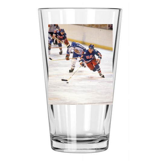 1980 Usa Hockey Vs Finland Neal Broten Lake Placid Pint Beer Drinking Glass