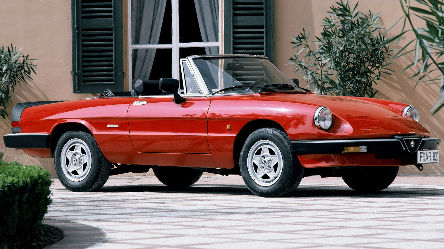 Alfa Romeo Spider Hd Art Keychain