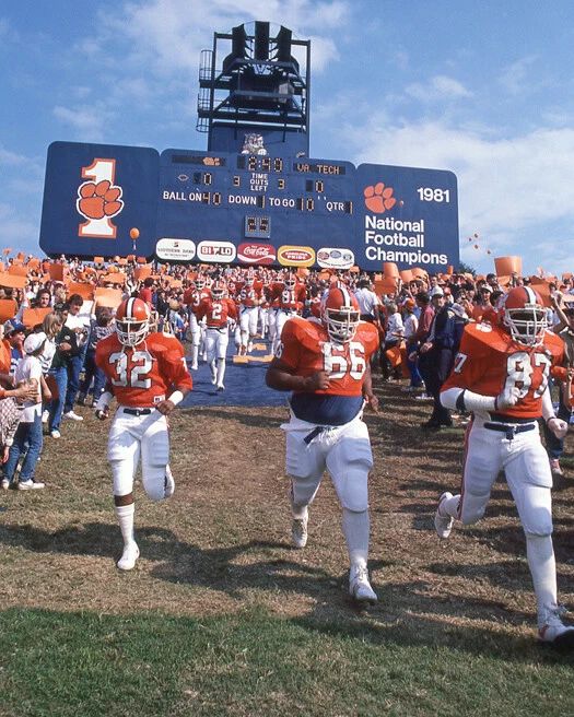 1984 Clemson Tigers William Perry Glossy Photo Death Valley Print Poster