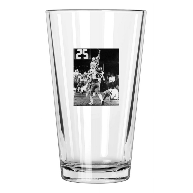 1984 Doug Flutie 'Hail Mary' Pass Photo Boston College Pint Beer Drinking Glass