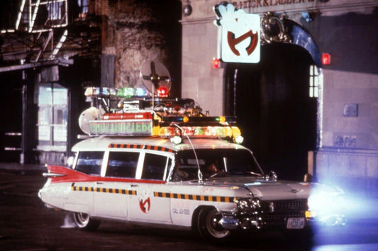 1984 Ghostbusters Movie Keychain Ecto 1 Leaving The Firehouse