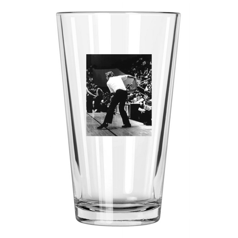 1985 Indiana Hoosier Bobby Knight Photo Throwing Chair Pint Beer Drinking Glass