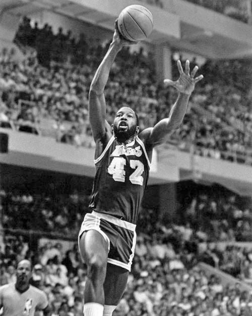 1985 Los Angeles Lakers James Worthy Glossy Magnet Basketball Magnet