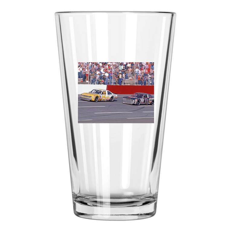 1987 Levi Garrett Chevy Geoff Bodine Vs Dale Earnhardt Pint Beer Drinking Glass