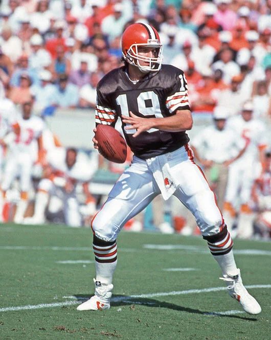 1989 Cleveland Browns Bernie Kosar Glossy Photo Nfl Football Print Poster