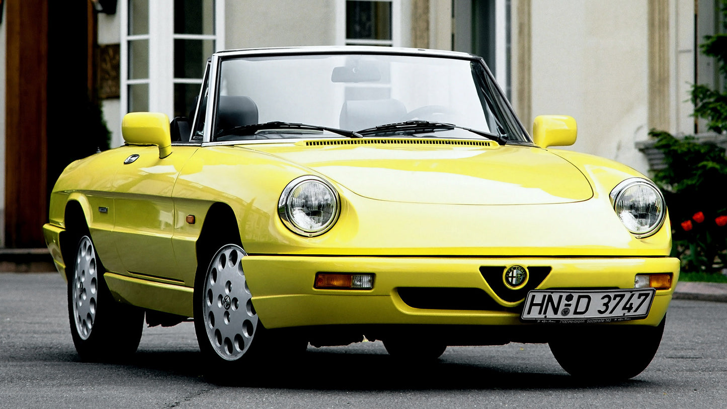 Alfa Romeo Spider Hd Art Keychain