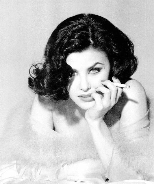 1990S American Actress Sherilyn Fenn Picture Pin Up Magnet Magnet Print 8.5 X11