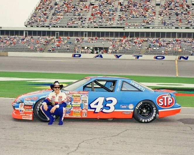 1991 Daytona Richard Petty Glossy Keychain Stp Winston Cup Keychain