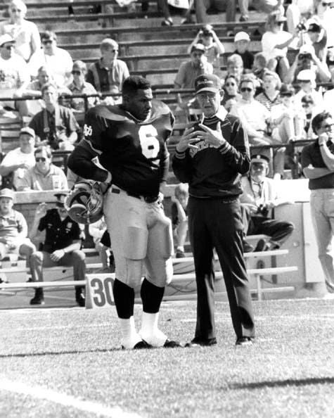 1992 Notre Dame Lou Holtz And Jerome Bettis Glossy Magnet College Print
