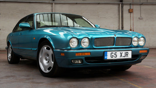 Jaguar Xjr Uk Hd Art Jigsaw Puzzle