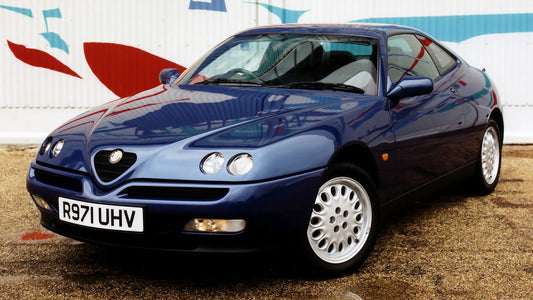 Alfa Romeo Gtv Uk Hd Art Keychain
