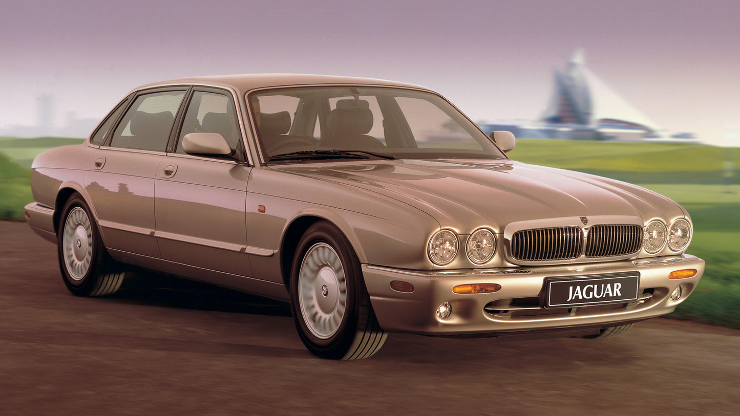 Jaguar Xj8 Uk Hd Art Keychain