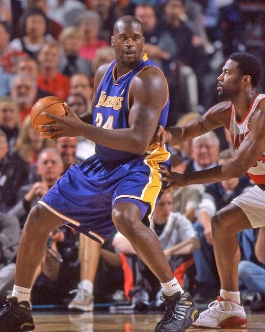 2000 Los Angeles Lakers Shaquille O'Neal Glossy Photo Basketball Print