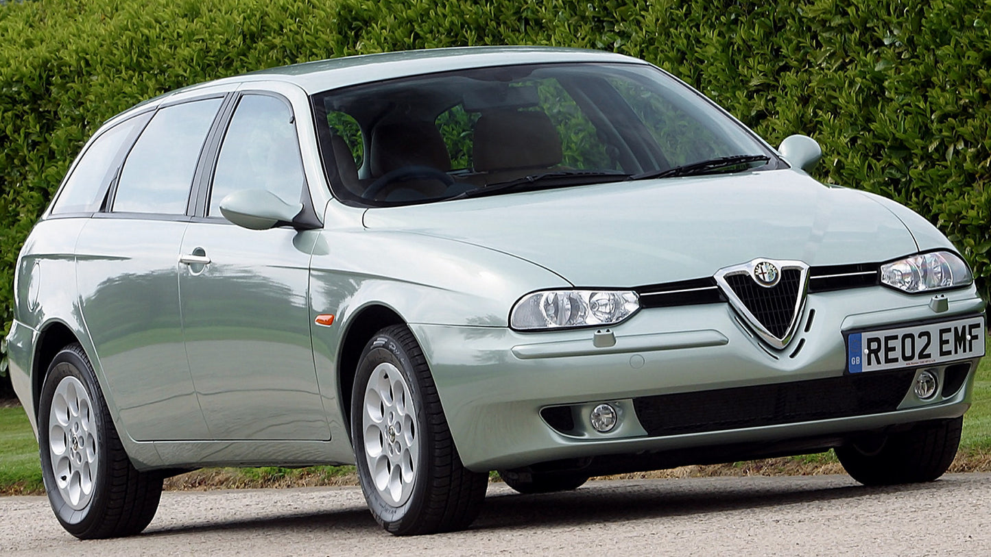Alfa Romeo Sportwagon Uk Hd Art Keychain