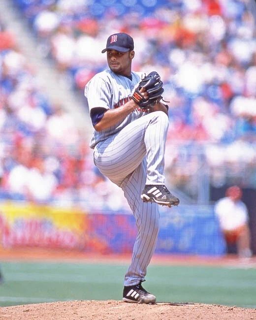 2002 Minnesota Twins Johan Santana Glossy Keychain Baseball Keychain