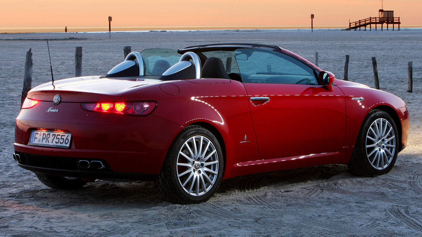 Alfa Romeo Spider Hd Art Keychain